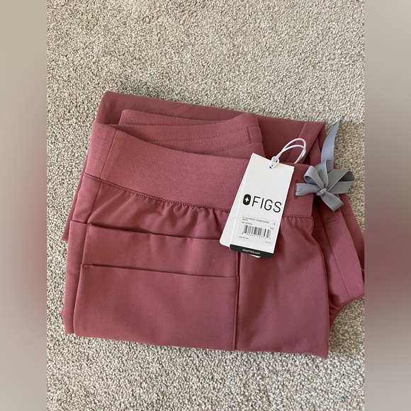 FIGS Mauve Qua - Skinny Jogger Scrub Pants - Picture 2 of 2